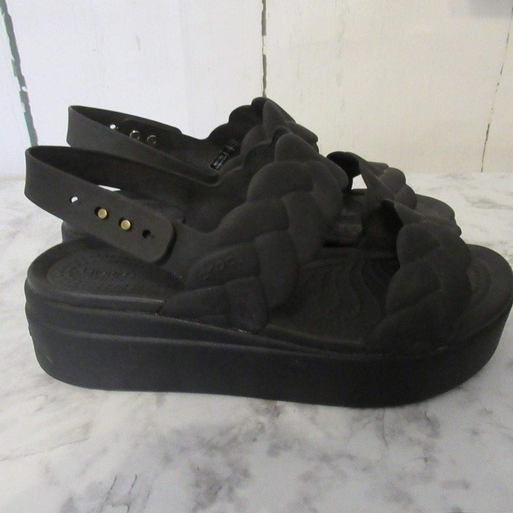 Crocs Sandals 8 Black Brooklyn Woven Low Wedge Platform Croslite - Picture 4 of 7